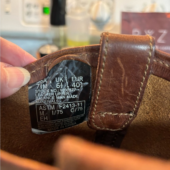 Wolverine  Mens Brown Leather Soft Toe Work Boot Oil Slip Resistant Since 1883 - Picture 6 of 11